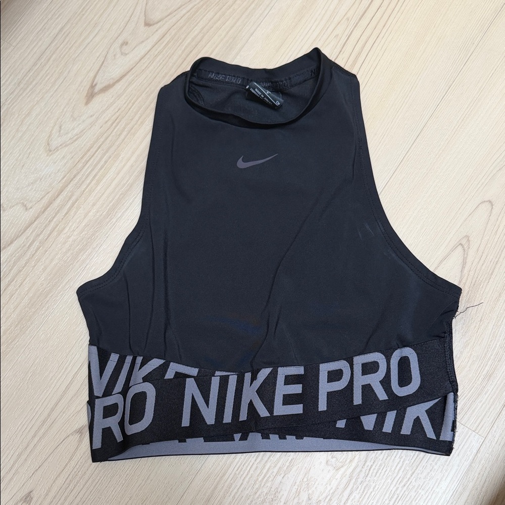 Nike Black Cropped Athletic Tank with Branded Hem